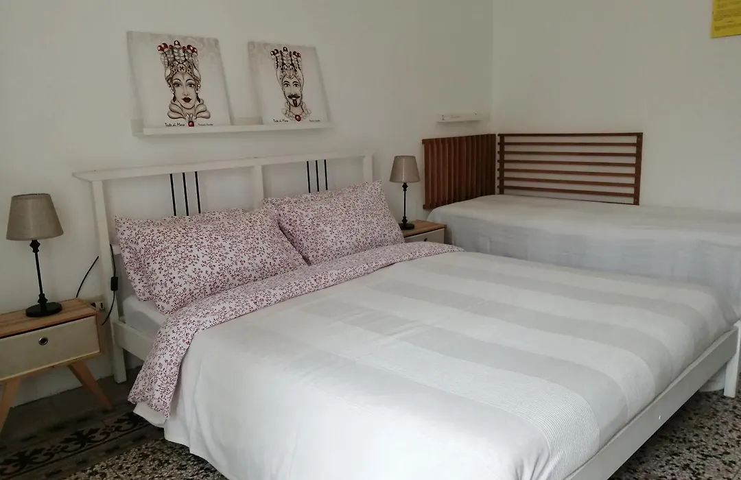 Elianthos B&B-1
